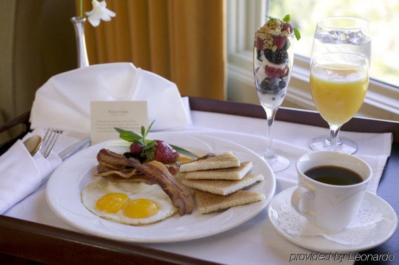 Hotel George & 3*